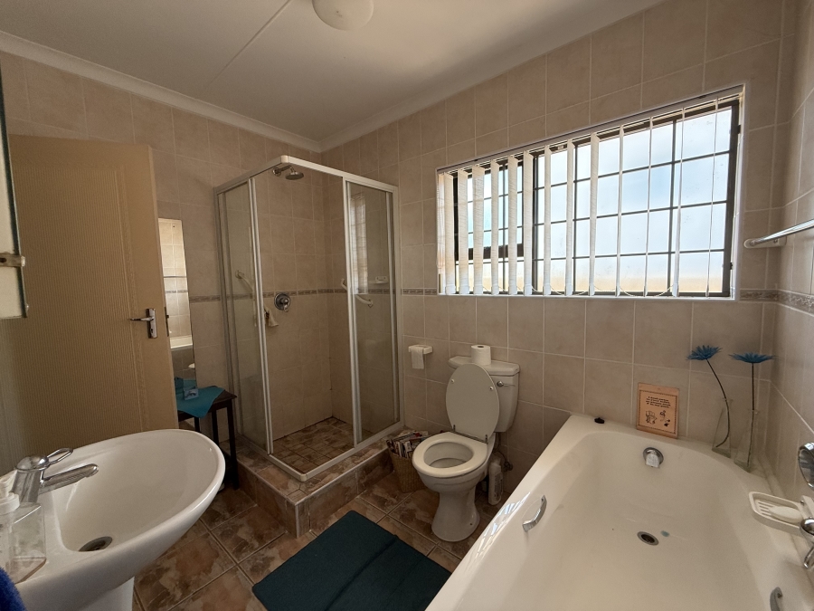 3 Bedroom Property for Sale in Hartenbos Central Western Cape